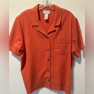 Ladies rust colored Alfred Dunner short sleeved blouse